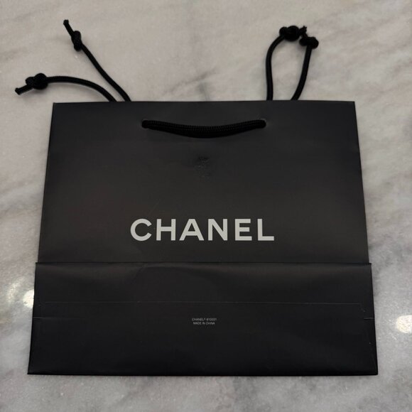 NWOT CHANEL BLUE Baguette CC Crystal Necklace and Earring Set - Picture 12 of 13